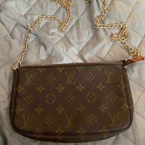 Louis Vuitton Pochette